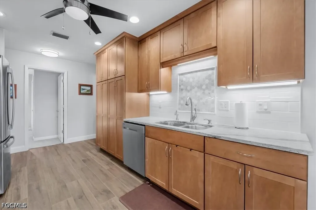 232 SE 21st Avenue Cape Coral FL 33990