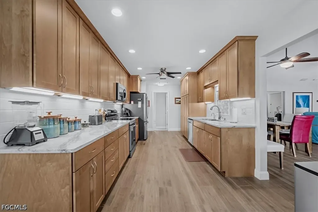 232 SE 21st Avenue Cape Coral FL 33990