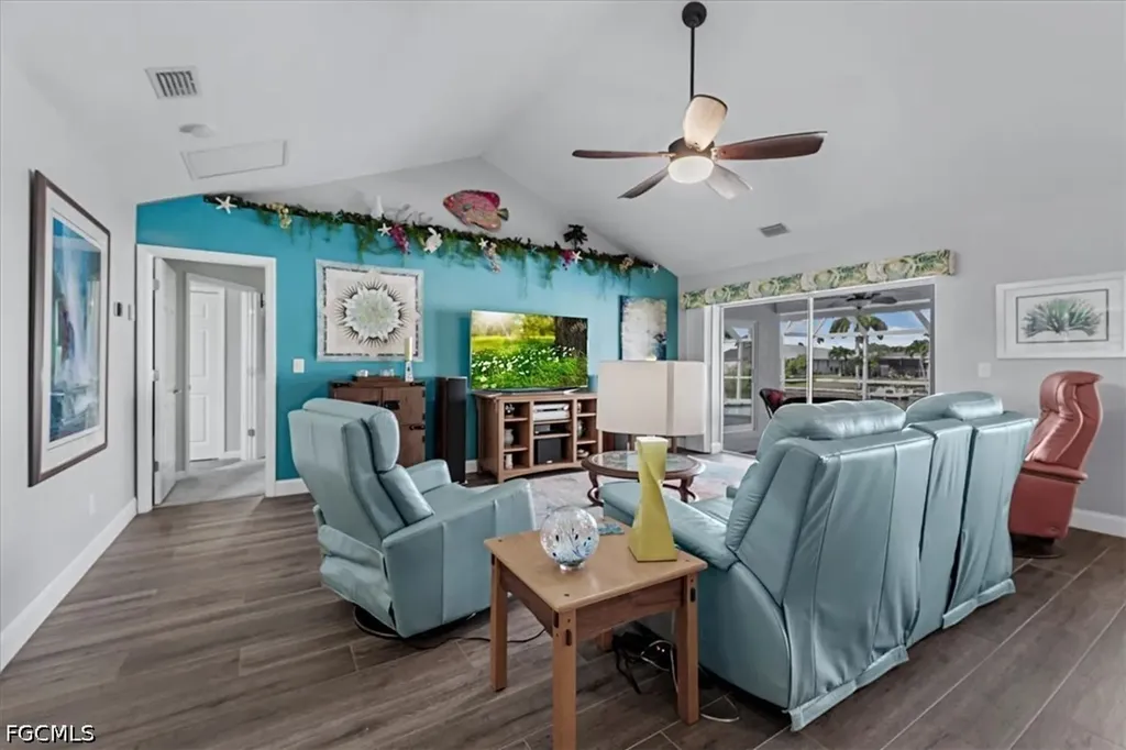 232 SE 21st Avenue Cape Coral FL 33990