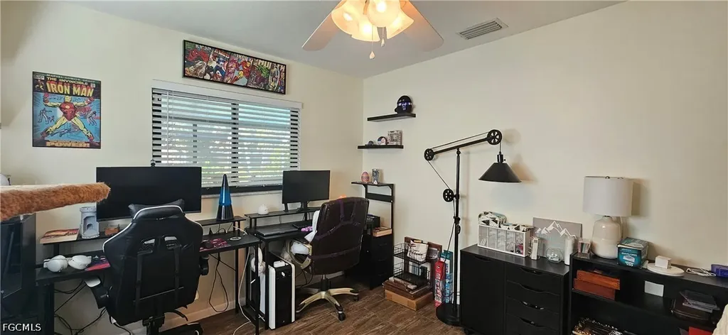 1823 SE 15th Street Cape Coral FL 33990