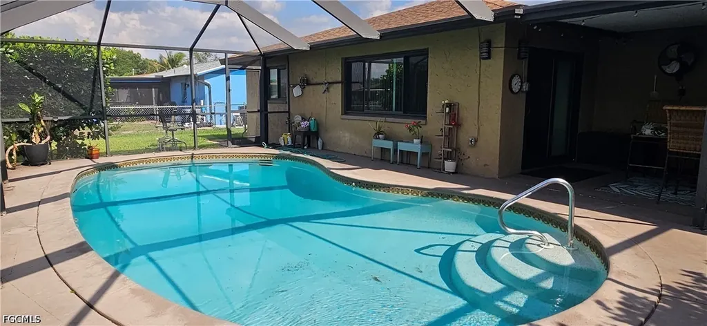 1823 SE 15th Street Cape Coral FL 33990