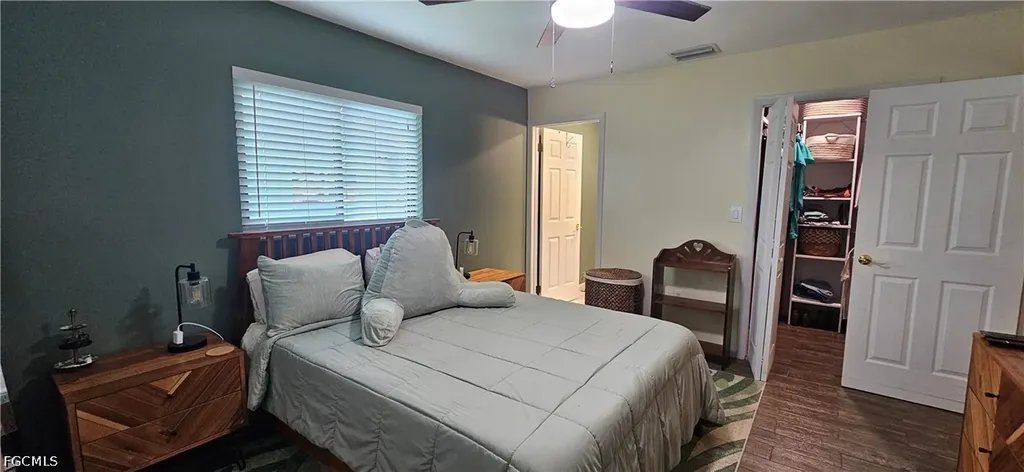 1823 SE 15th Street Cape Coral FL 33990