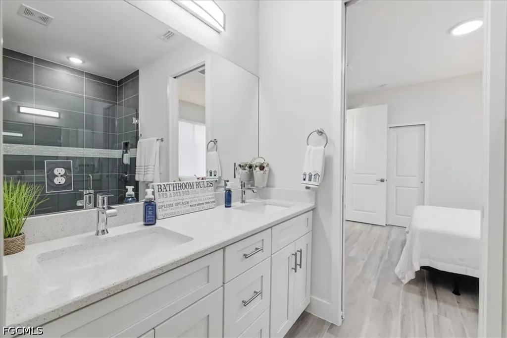 105 SW 36th Place Cape Coral FL 33991