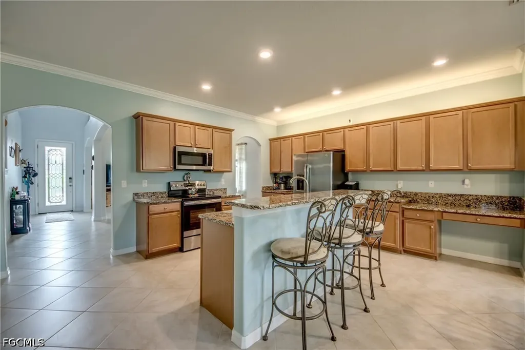 3613 Valle Santa Circle Cape Coral FL 33909