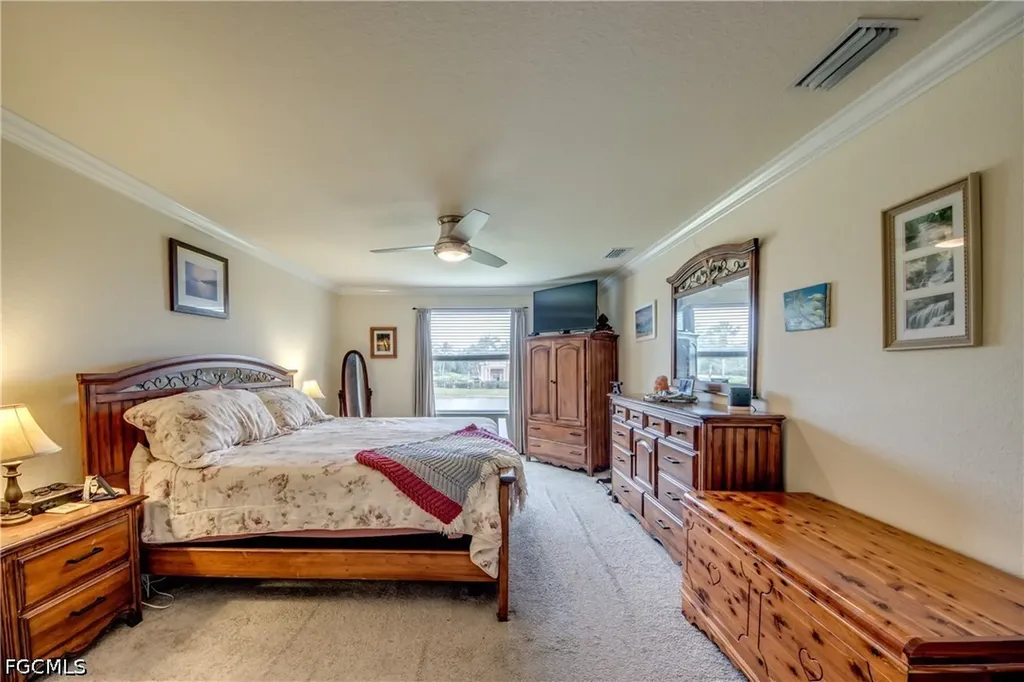 3613 Valle Santa Circle Cape Coral FL 33909