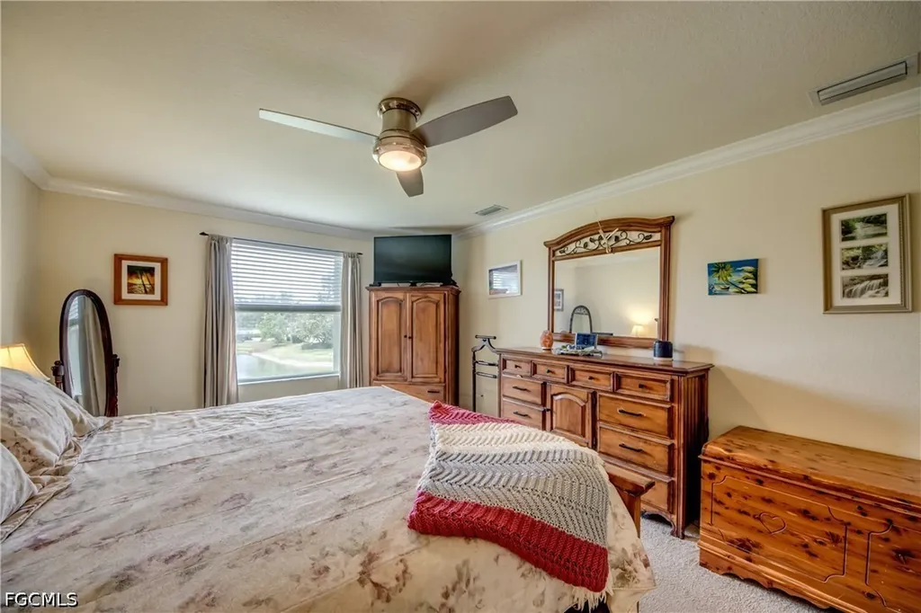 3613 Valle Santa Circle Cape Coral FL 33909