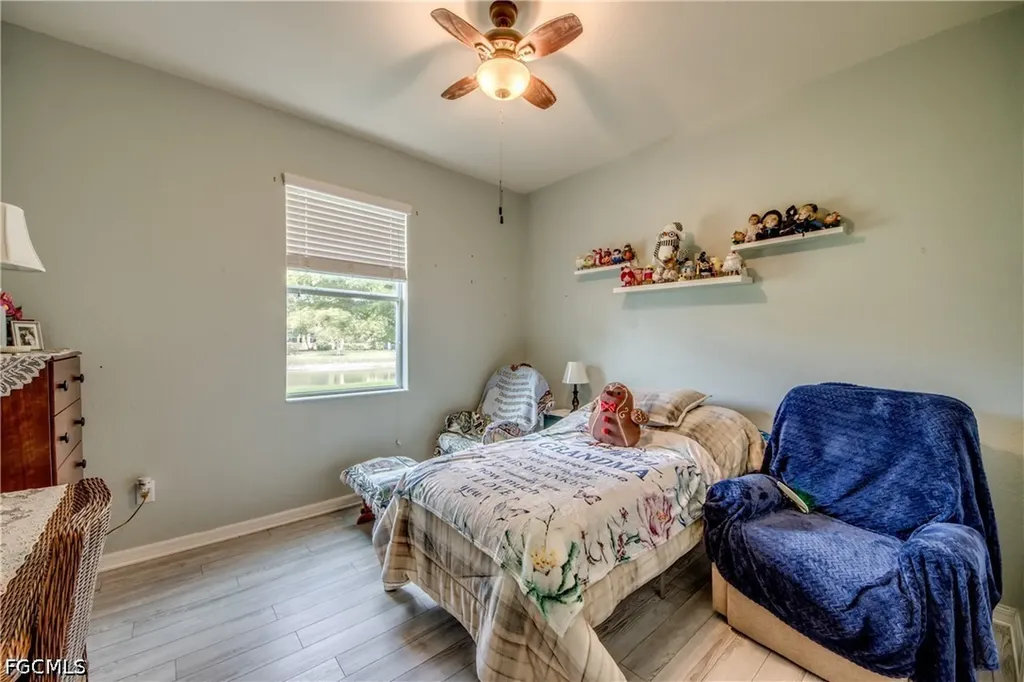 3613 Valle Santa Circle Cape Coral FL 33909