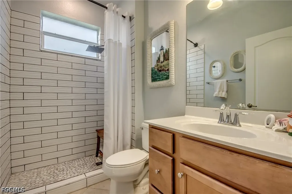 3613 Valle Santa Circle Cape Coral FL 33909