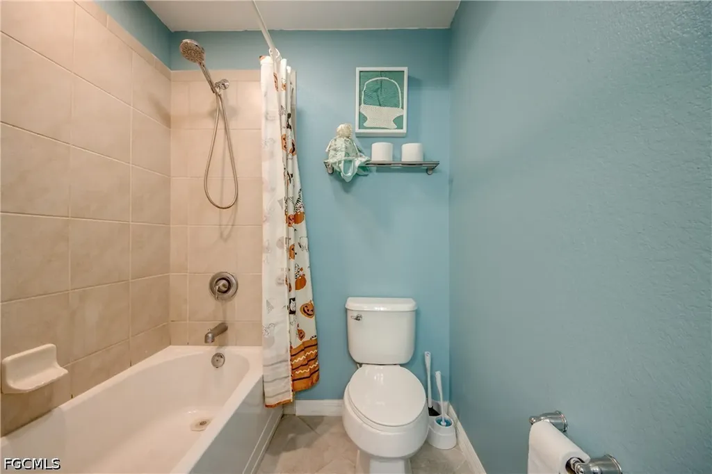 3613 Valle Santa Circle Cape Coral FL 33909