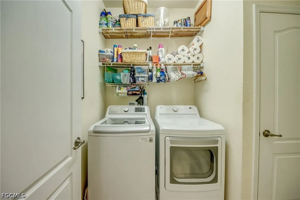 3613 Valle Santa Circle Cape Coral FL 33909