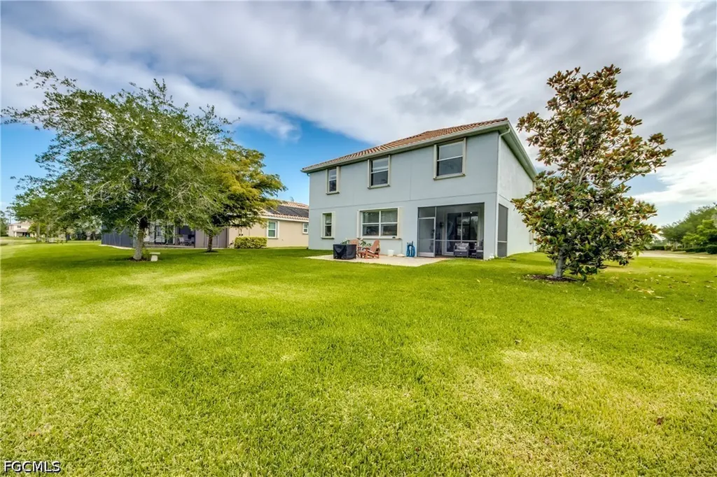 3613 Valle Santa Circle Cape Coral FL 33909