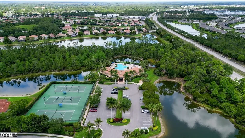 3613 Valle Santa Circle Cape Coral FL 33909