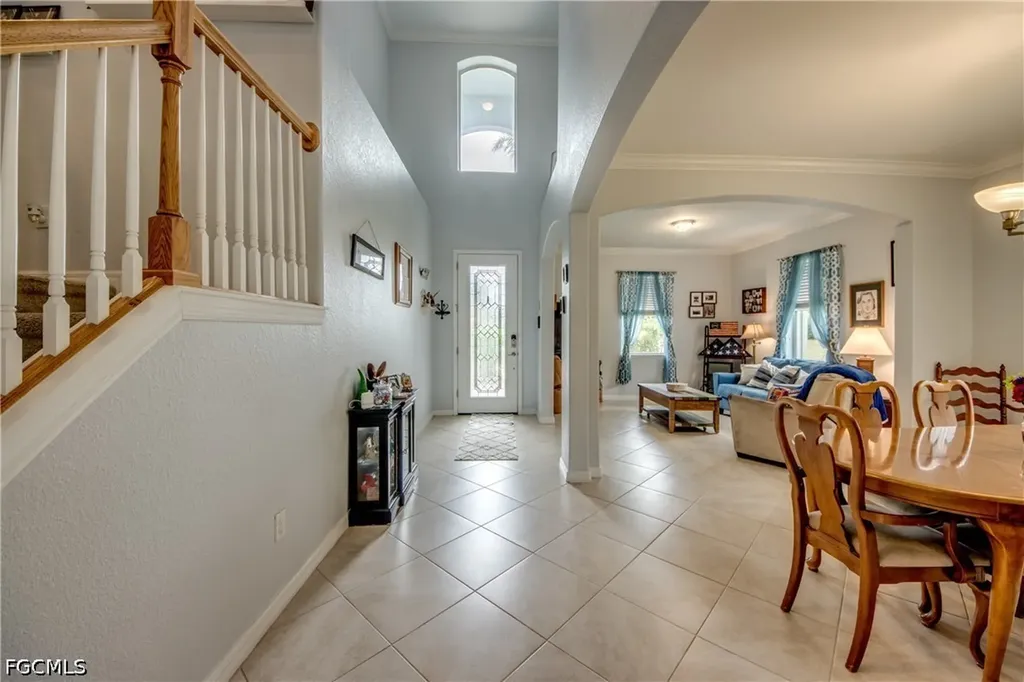 3613 Valle Santa Circle Cape Coral FL 33909