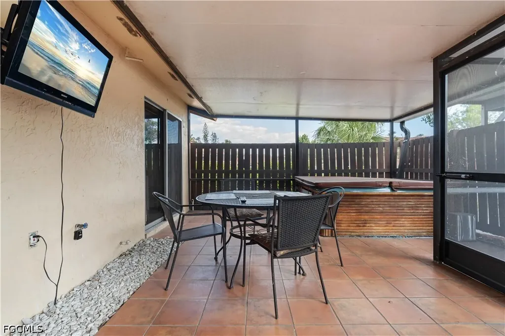 6414 Royal Woods Drive Fort Myers FL 33908