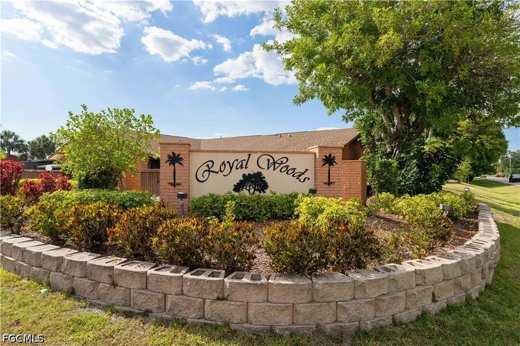 6414 Royal Woods Drive Fort Myers FL 33908