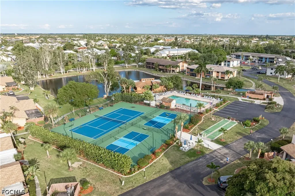 6414 Royal Woods Drive Fort Myers FL 33908