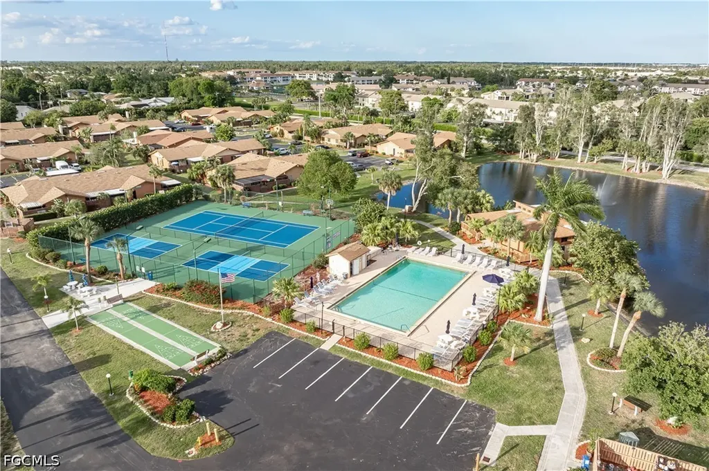 6414 Royal Woods Drive Fort Myers FL 33908