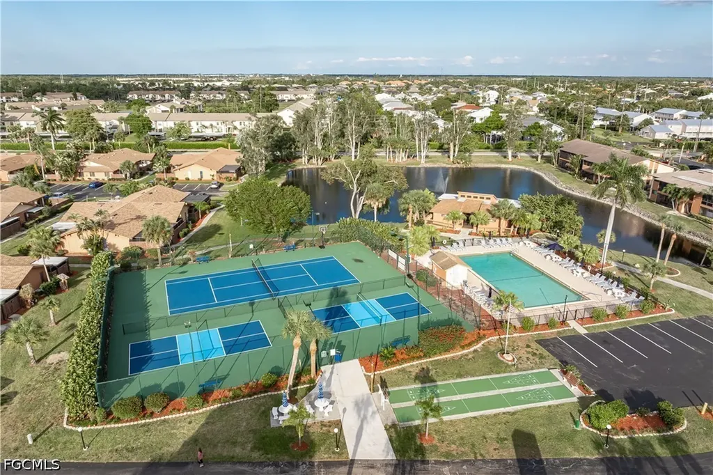 6414 Royal Woods Drive Fort Myers FL 33908