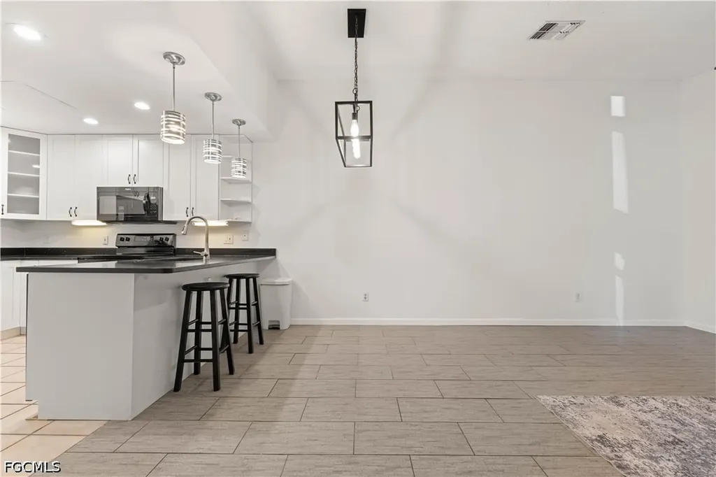 6414 Royal Woods Drive Fort Myers FL 33908