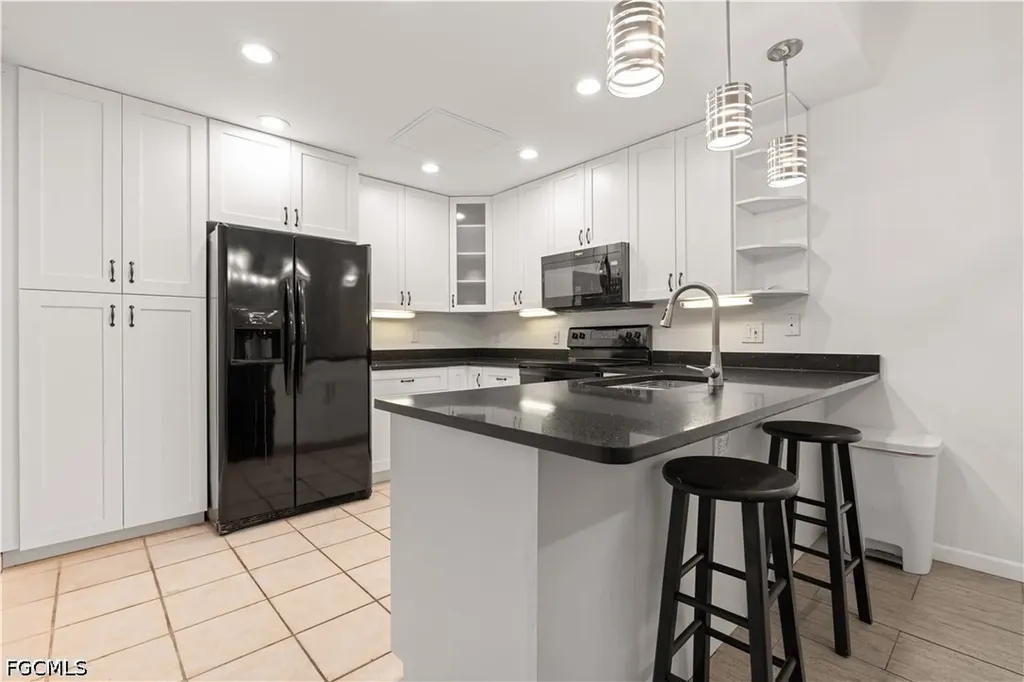6414 Royal Woods Drive Fort Myers FL 33908