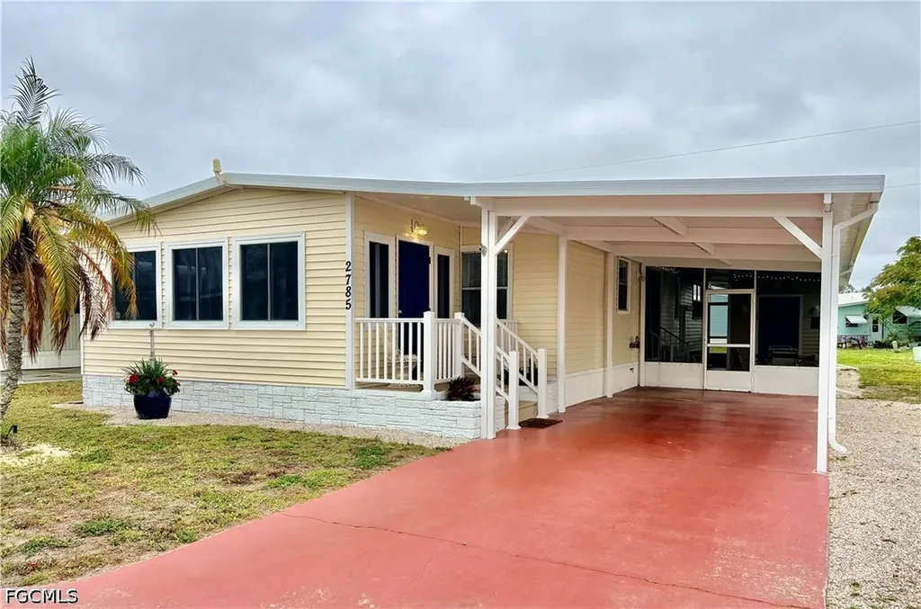 2785 Wedgewood Drive North Fort Myers FL 33917