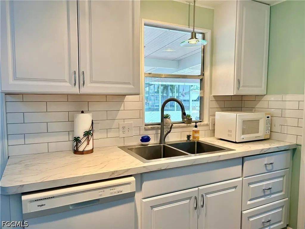 2785 Wedgewood Drive North Fort Myers FL 33917