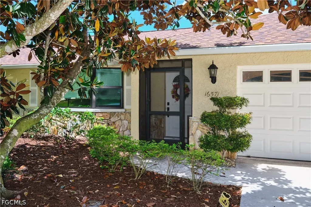 16571 Marc Allen Drive North Fort Myers FL 33917