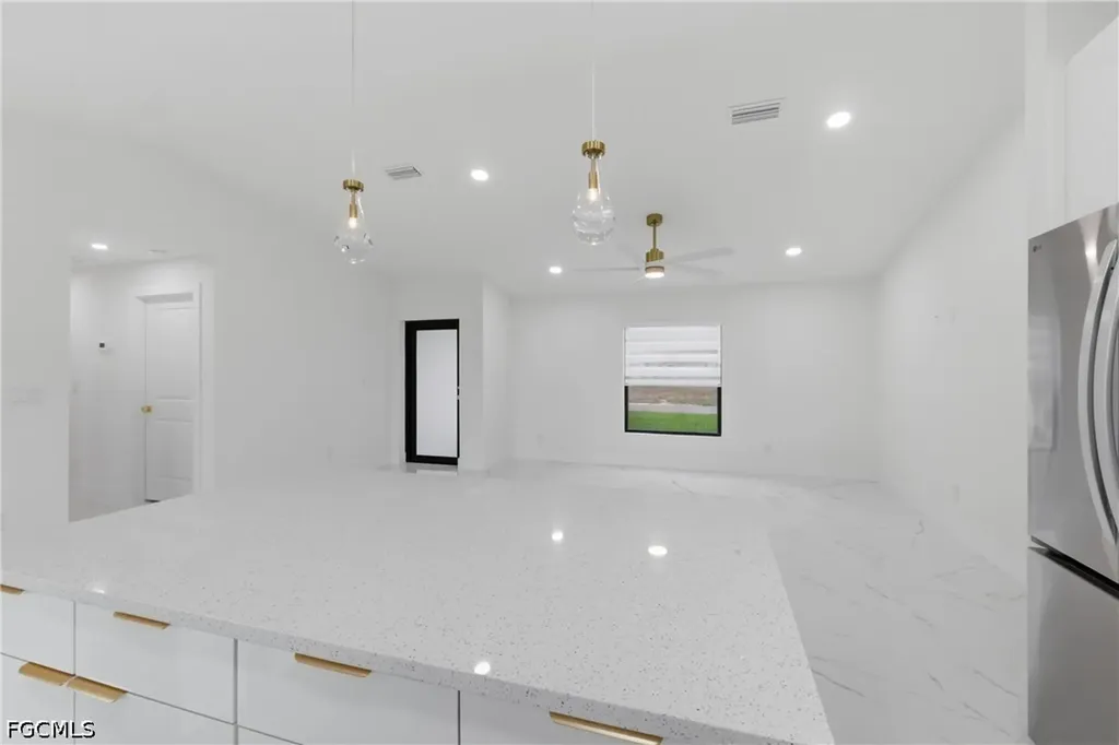 924 NE 20th Street Cape Coral FL 33909