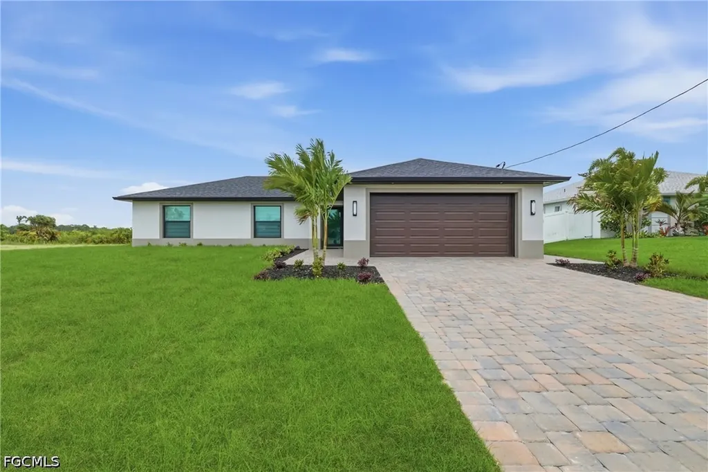 924 NE 20th Street Cape Coral FL 33909