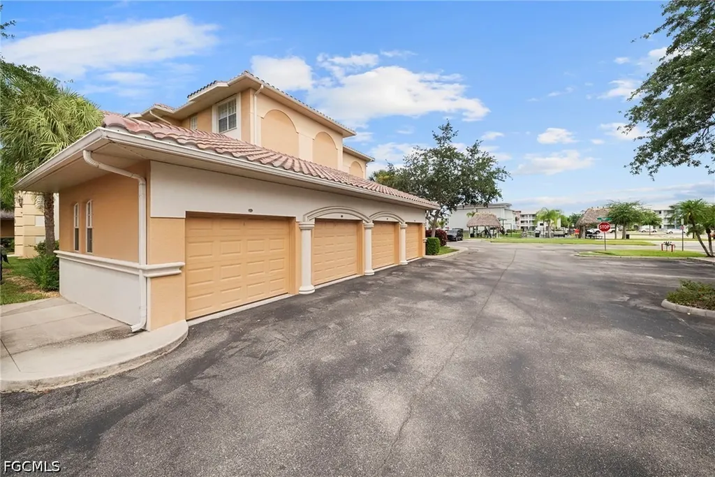 3940 Pomodoro Circle Cape Coral FL 33909