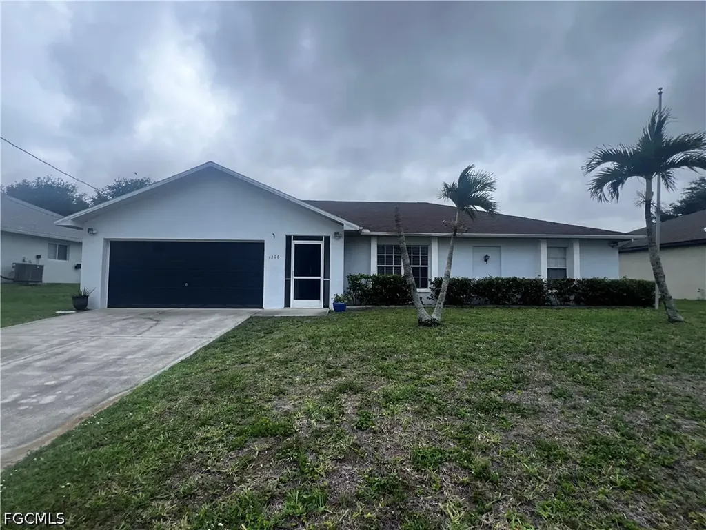 1306 SW 11th Street Cape Coral FL 33991