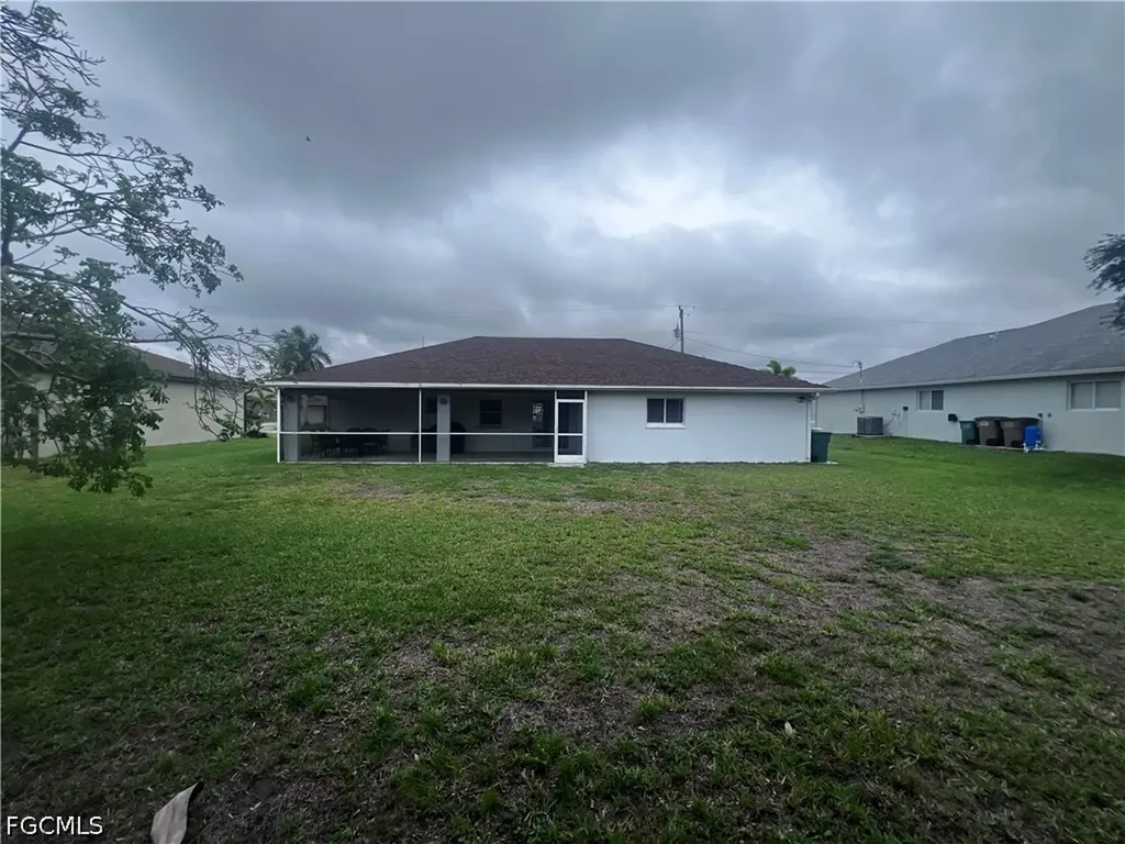 1306 SW 11th Street Cape Coral FL 33991