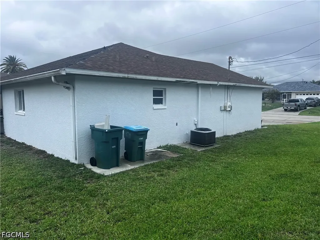 1306 SW 11th Street Cape Coral FL 33991