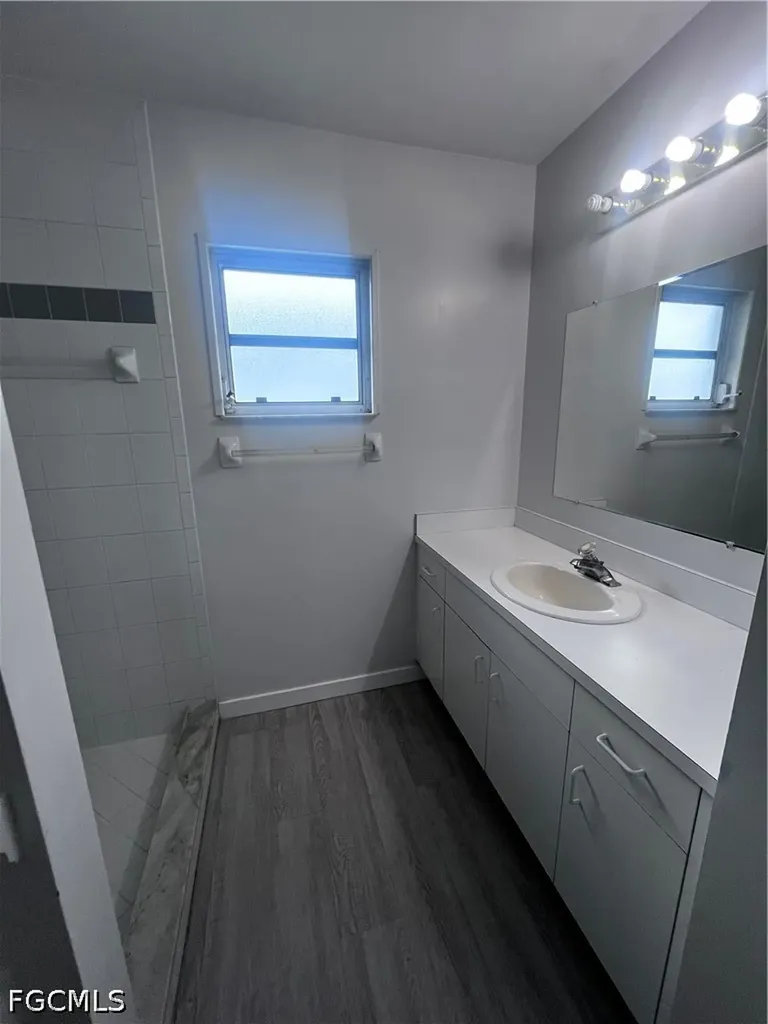 1306 SW 11th Street Cape Coral FL 33991