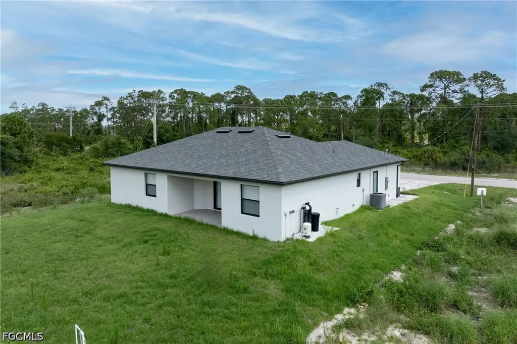 928 Milwaukee Boulevard Lehigh Acres FL 33974
