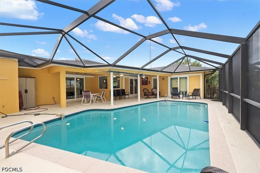 2205 Channel Way North Fort Myers FL 33917