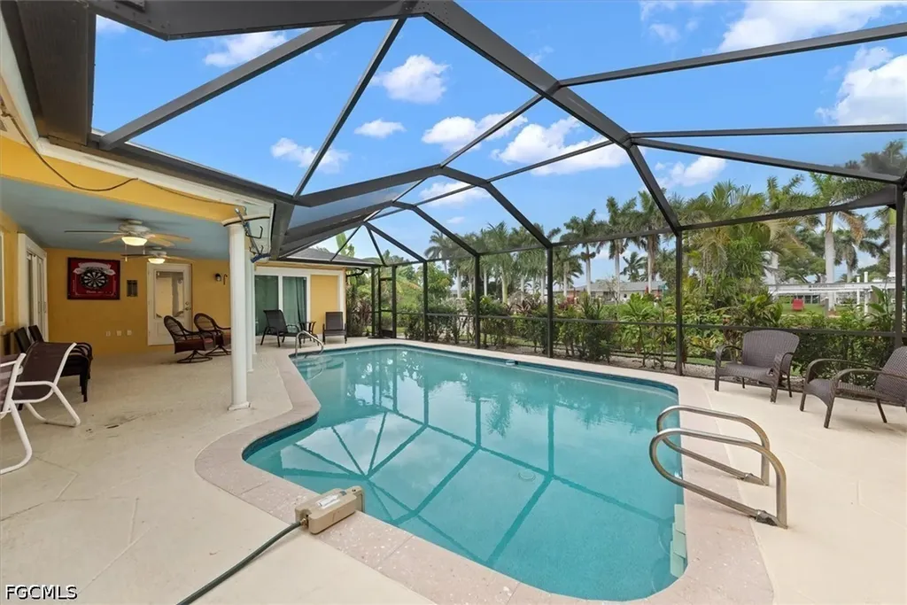 2205 Channel Way North Fort Myers FL 33917