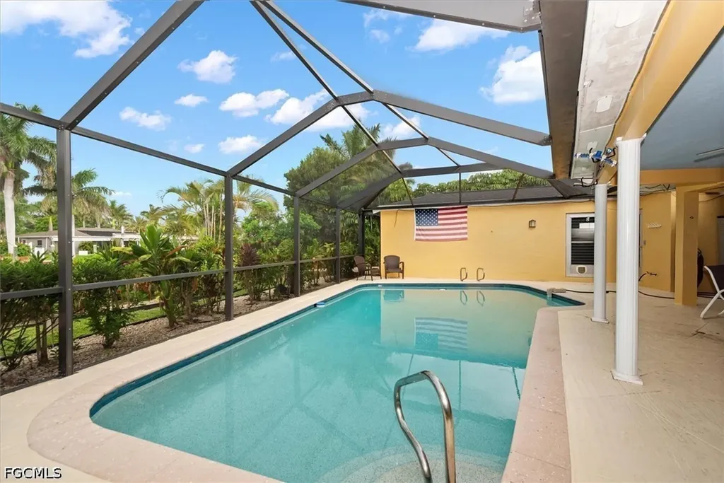 2205 Channel Way North Fort Myers FL 33917