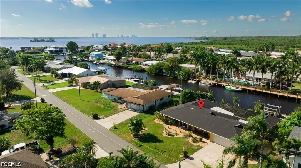 2205 Channel Way North Fort Myers FL 33917
