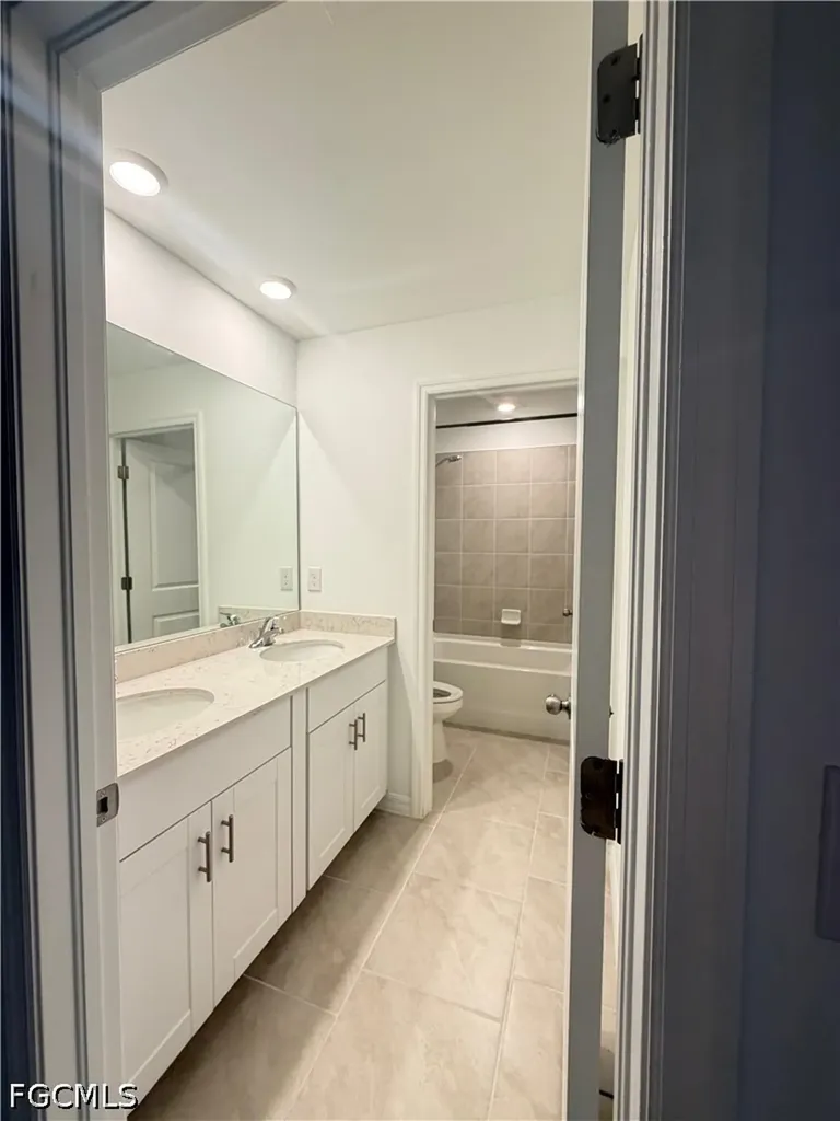 17404 Monte Isola Way North Fort Myers FL 33917