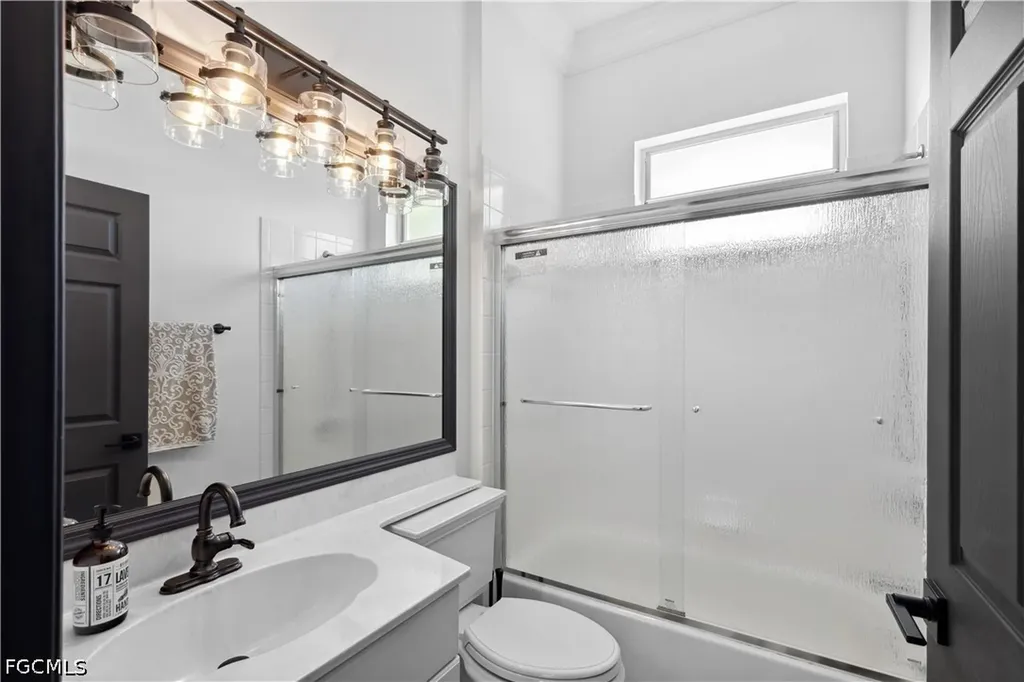 2202 Grove Drive Naples FL 34120