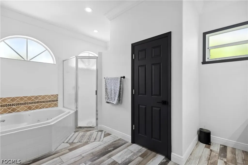2202 Grove Drive Naples FL 34120