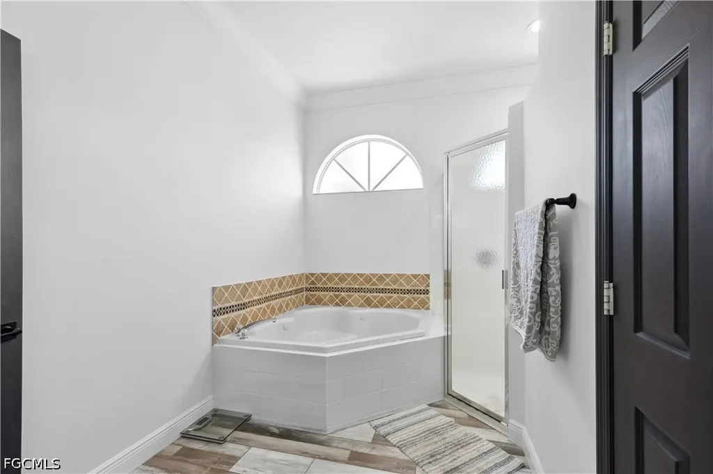 2202 Grove Drive Naples FL 34120