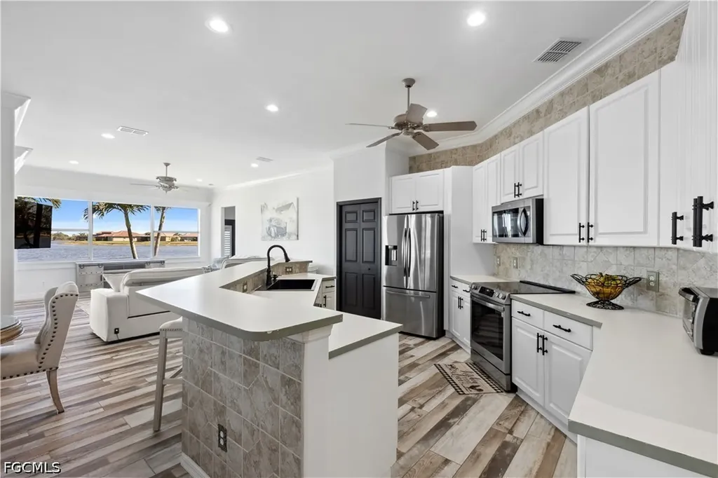 2202 Grove Drive Naples FL 34120