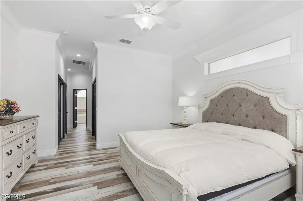 2202 Grove Drive Naples FL 34120