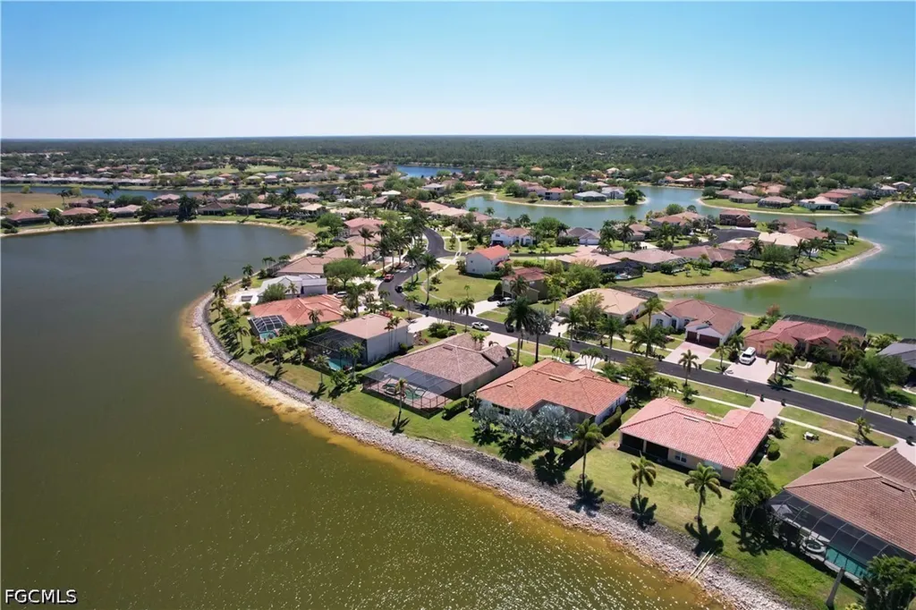 2202 Grove Drive Naples FL 34120