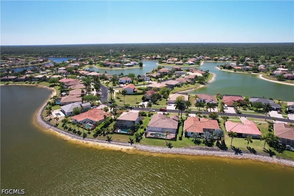 2202 Grove Drive Naples FL 34120