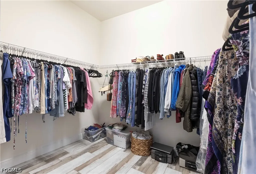 2202 Grove Drive Naples FL 34120