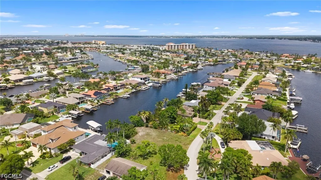 1709 SE 46th Street Cape Coral FL 33904