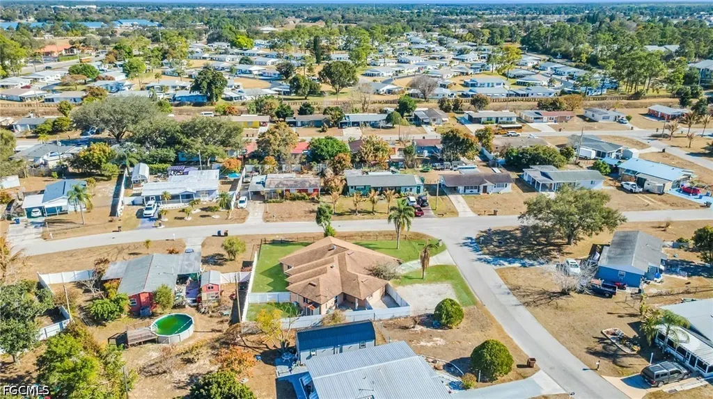15 Willow Street Lehigh Acres FL 33936